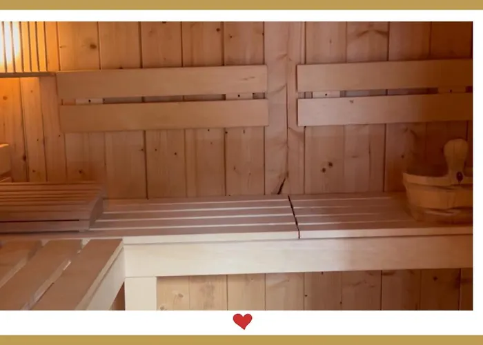 Berghupferl-alm Mit Wellnessoase Im Garten 3*