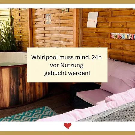 Berghupferl-alm Mit Wellnessoase Im Garten