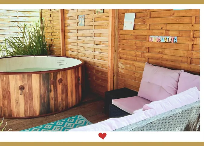 Berghupferl-alm Mit Wellnessoase Im Garten Flintsbach