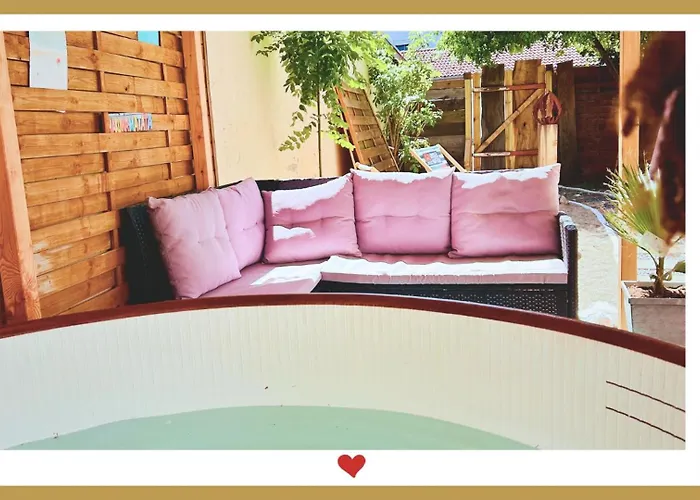 فندق مبيت وإفطار Berghupferl-alm Mit Wellnessoase Im Garten